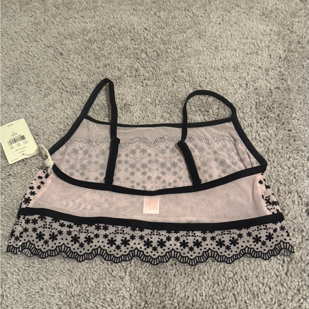 Jasmine & Ginger Floral Lace Bralette in Pink and Black - Picture 5 of 10